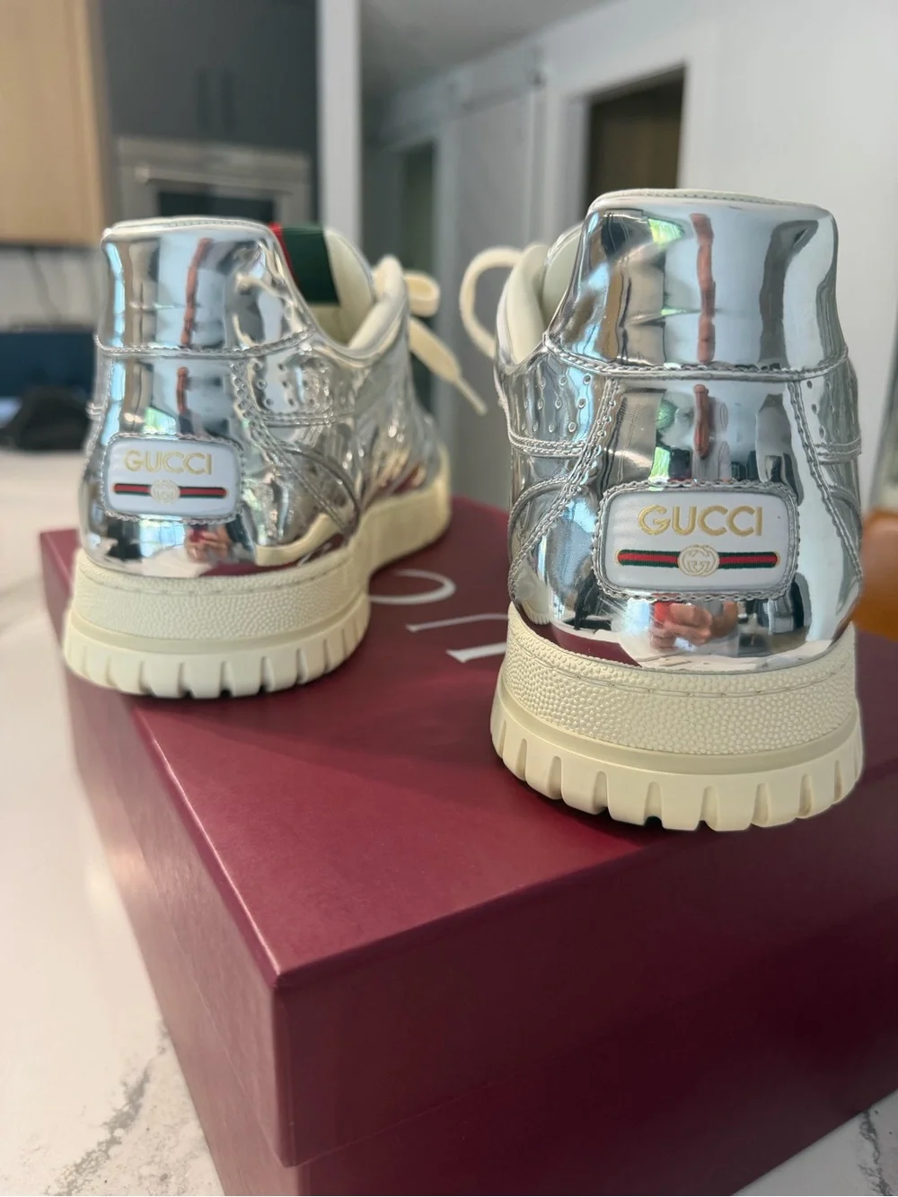 Gucci Metallic Silver Leather Low-Top Sneakers with Cream Soles